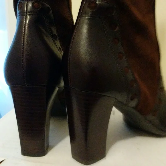 Like new! Sexy Franco Sarto faux-suede boots - Picture 5 of 8